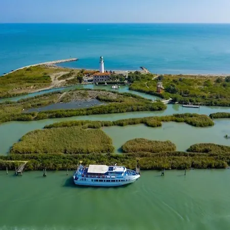 Beautiful Flat By Shore شقة روسولينا ماري