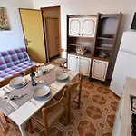 Daire Beautiful Flat By Shore Rosolina Mare