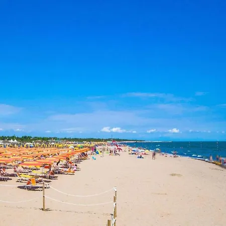 Beautiful Flat By Shore Rosolina Mare