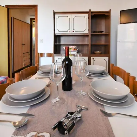 Beautiful Flat Overlooking Shore Apartman Rosolina Mare